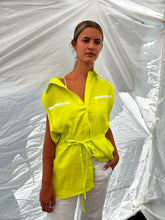 Load image into Gallery viewer, Chartreuse Oversized Linen sleeveless Shirt
