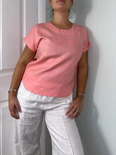 Load image into Gallery viewer, Scalloped Hem Linen Tee
