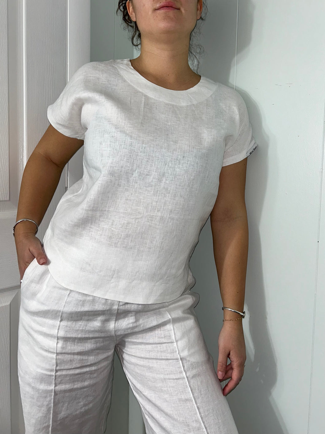 Scalloped Hem Linen Tee