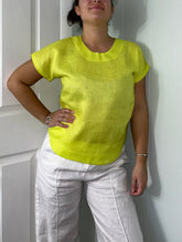 Load image into Gallery viewer, Scalloped Hem Linen Tee
